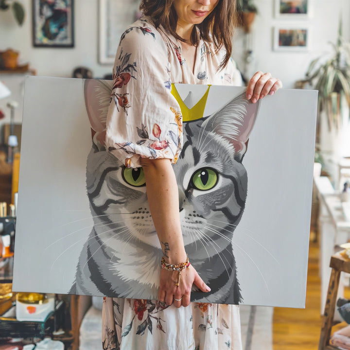 Royal Tabby Cat Canvas – Cartoon-Style Cat with Yellow Crown - Gifitto