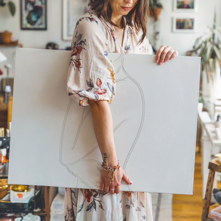 Thoughtful Grace Canvas – Minimalist Female Line Art Portrait - Gifitto