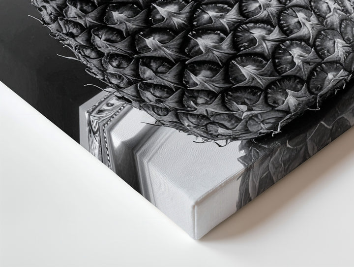 Monochrome Pineapple Elegance Canvas – Black & White Luxury Fruit Art - Gifitto