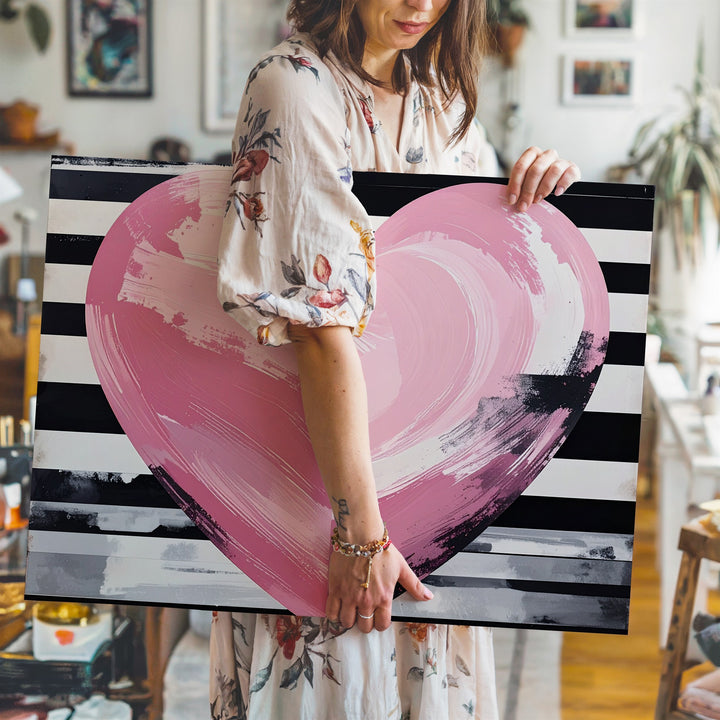 Striped Heart Canvas – Modern Chic Wall Art with Painted Pink Heart - Gifitto
