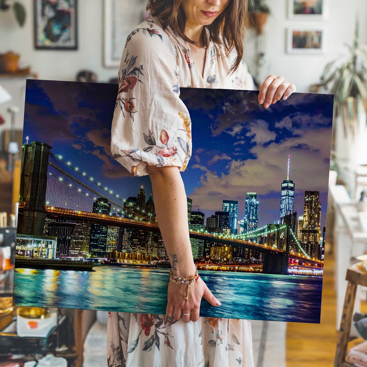 Brooklyn Bridge Night Canvas – Illuminated NYC Skyline over East River - Gifitto
