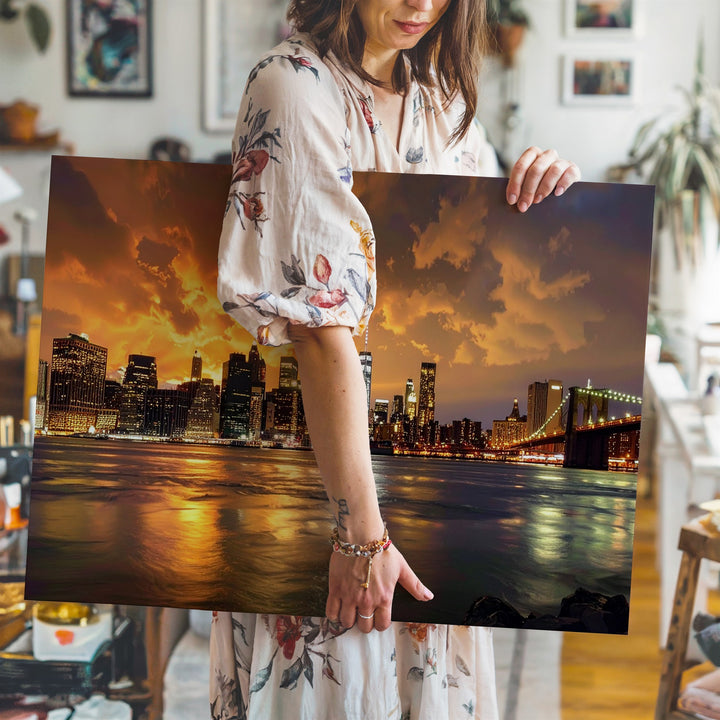 Golden Hour Manhattan Canvas – Sunset Skyline & River Reflection Art - Gifitto