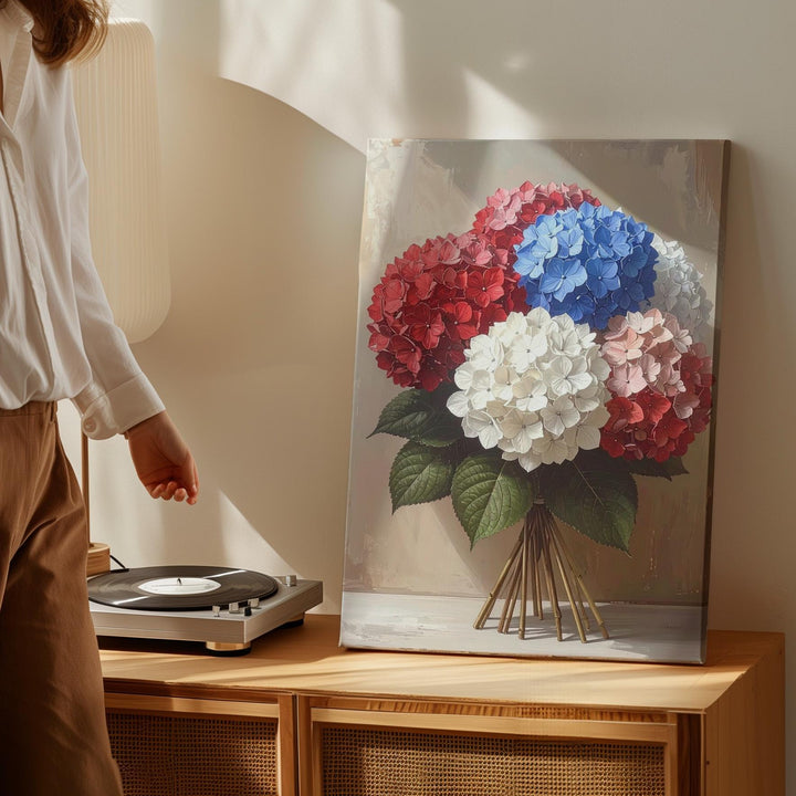 Red, White & Blue Hydrangea Canvas – Patriotic Floral Bouquet on Beige - Gifitto